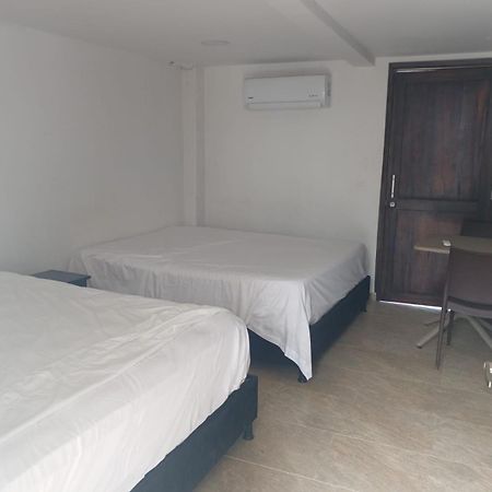 Hotel Victoria Queen Villavieja Bagian luar foto